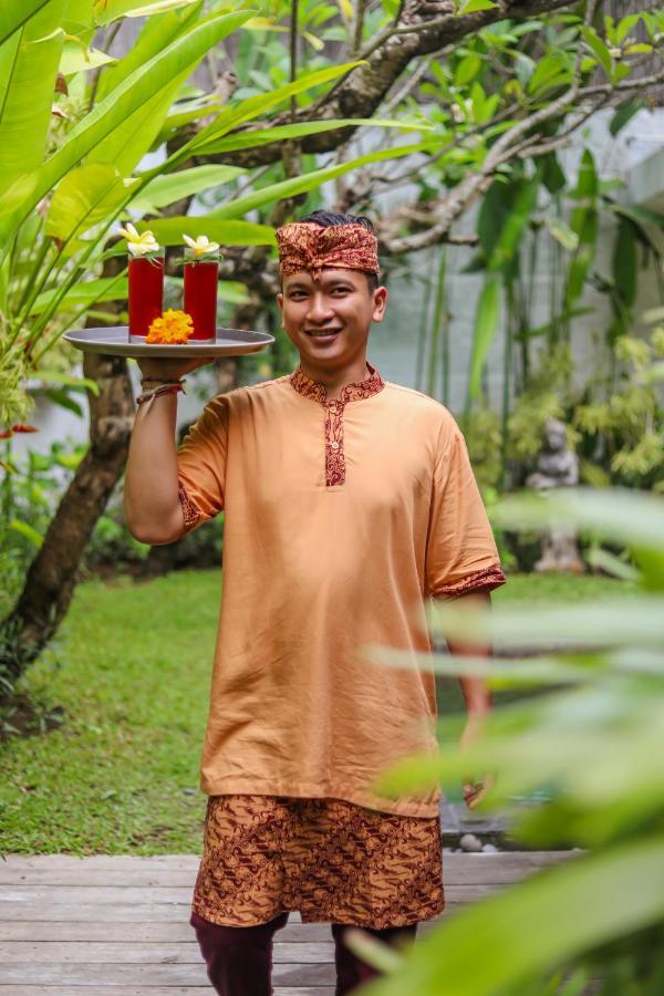 Villa Malou เซมินยัค ภายนอก รูปภาพ