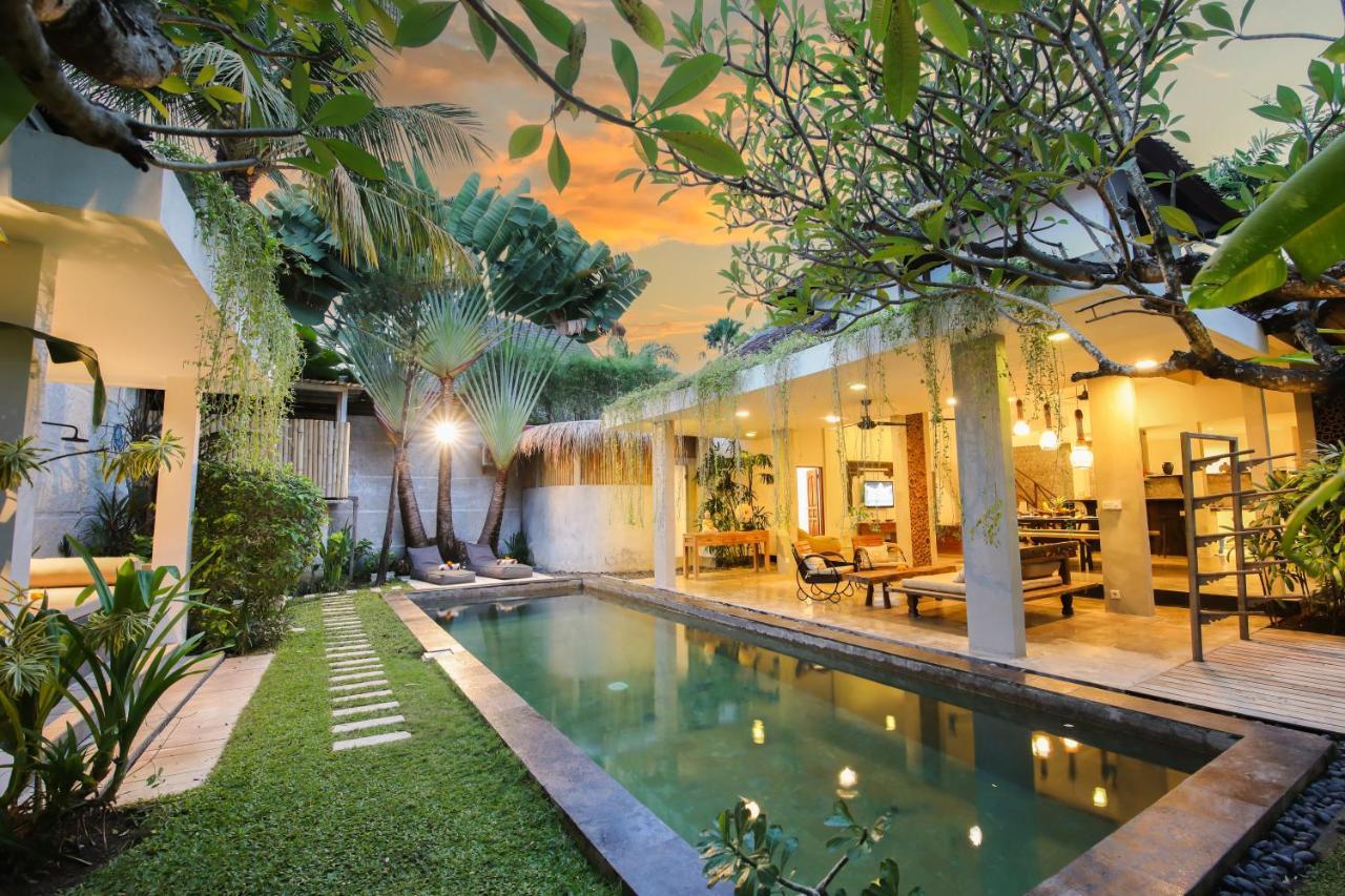 Villa Malou เซมินยัค ภายนอก รูปภาพ