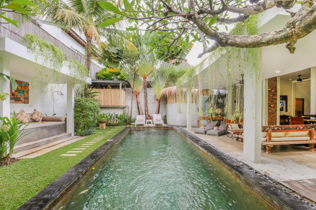 Villa Malou เซมินยัค ภายนอก รูปภาพ