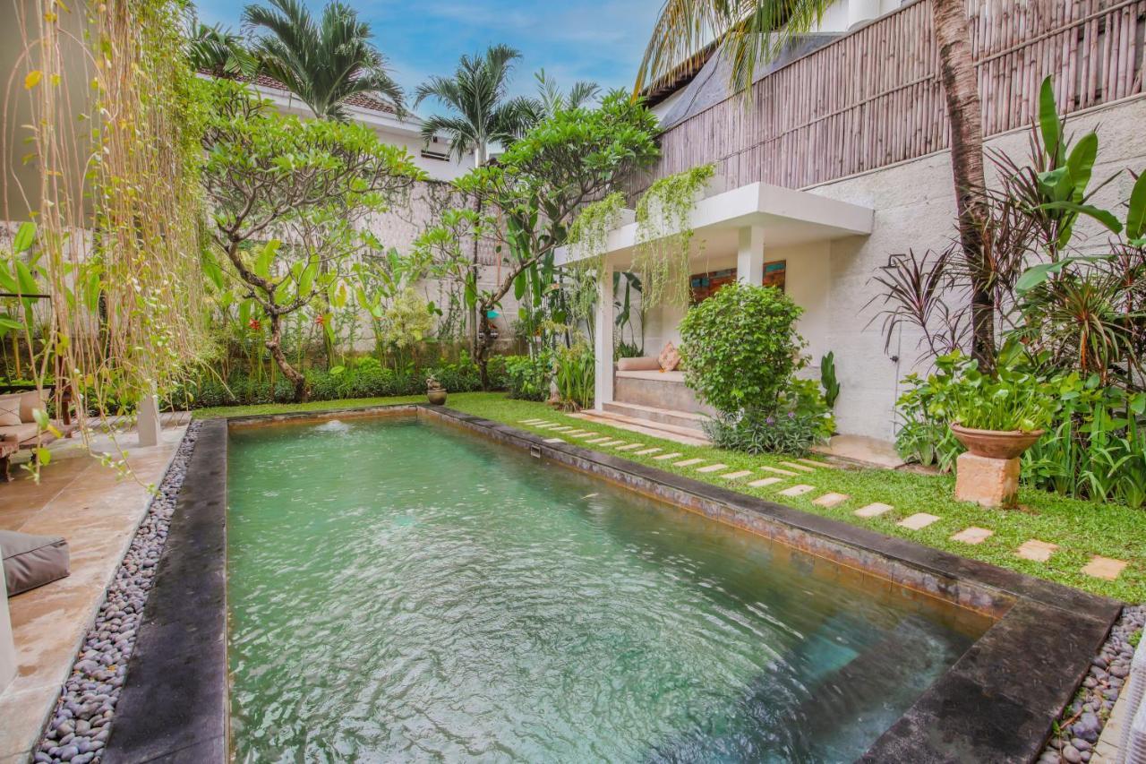 Villa Malou เซมินยัค ภายนอก รูปภาพ