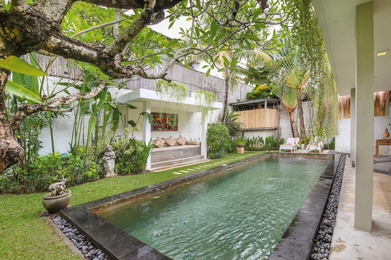 Villa Malou เซมินยัค ภายนอก รูปภาพ